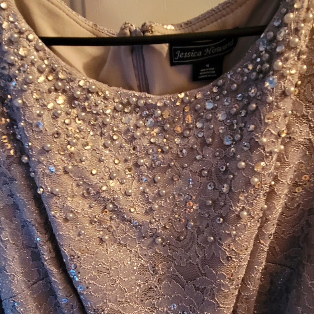 Silver Gown - Picture 3 of 4